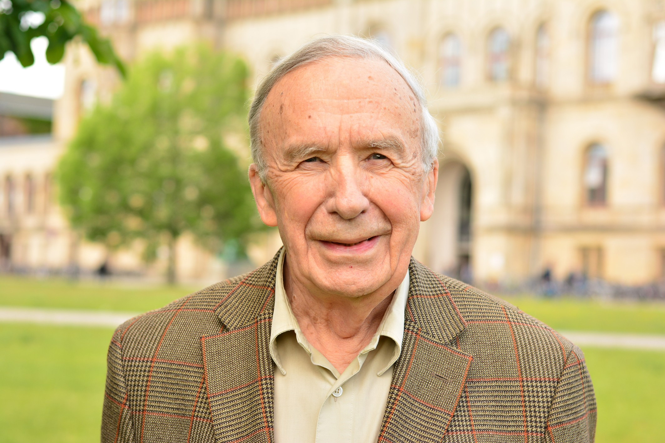Ulrich Becker